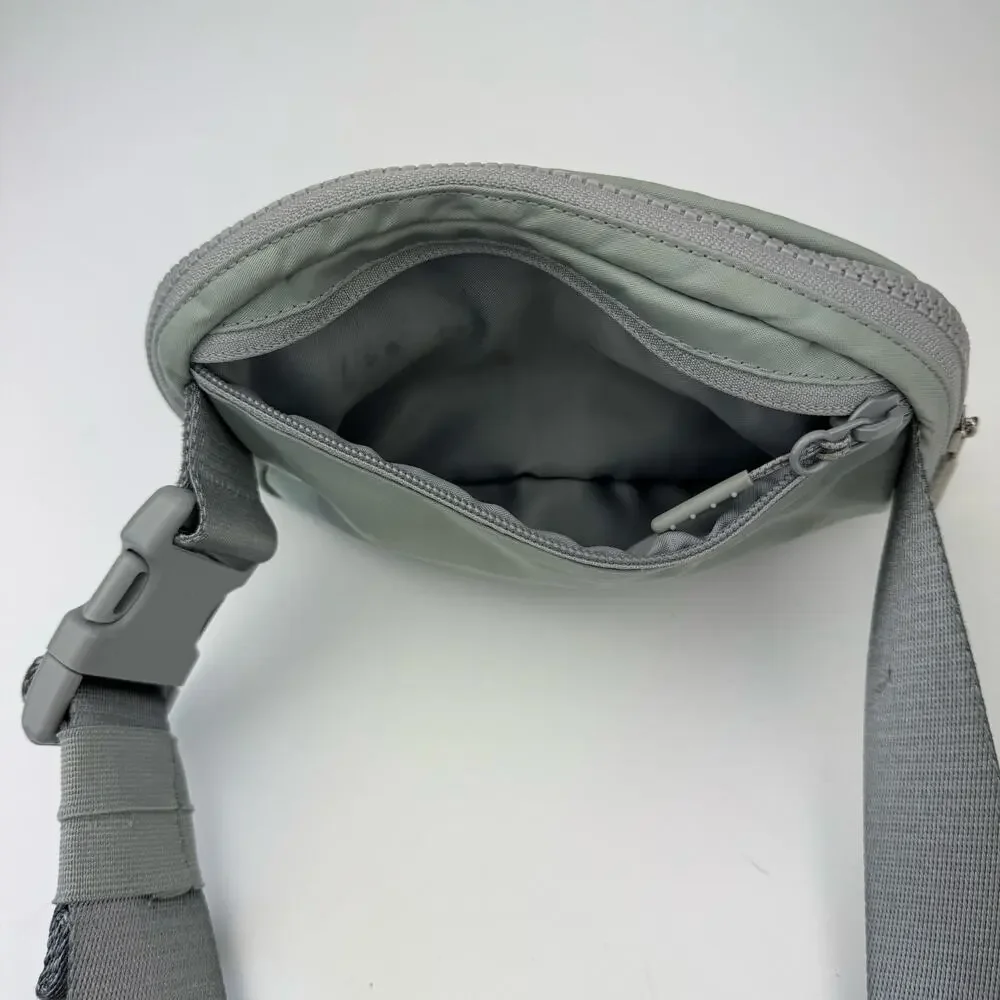 Lululemon Everywhere Belt Bag *1L Silver Drop